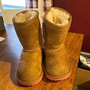 Ugg Toddler size 7 boots